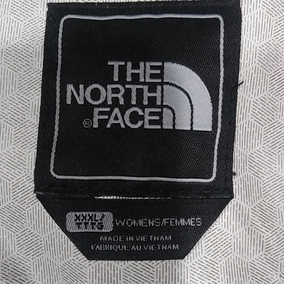 The North Face plus size rain jacket - Picture 12 of 12